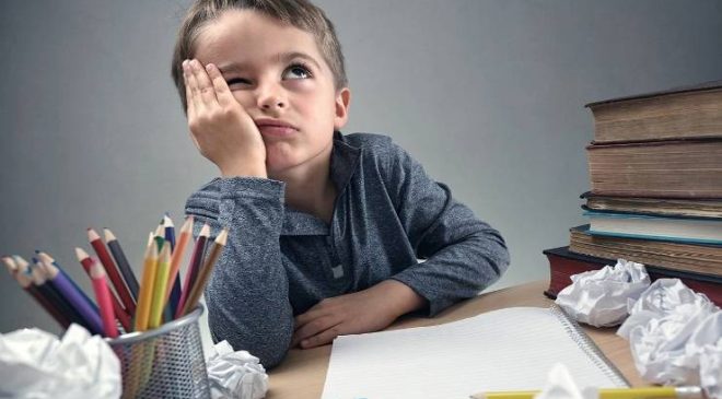 Ders çalışmak istemeyen çocukla 5 adımda başa çıkın