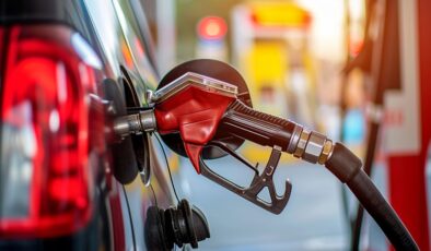 Benzine Dev İndirim Geliyor: Litre Fiyatı Düşüyor