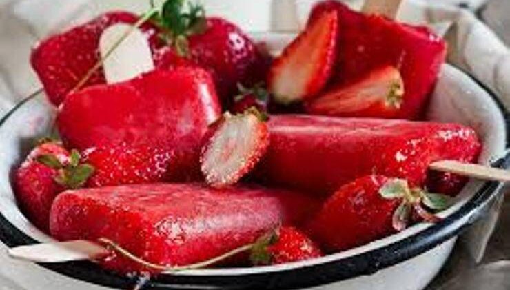 Çilekli Frigo Buz