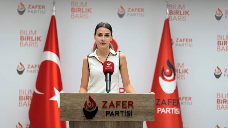 “Bu ülkede eşyalarının bile güvende olmadığını kadınlara gösterdiniz”