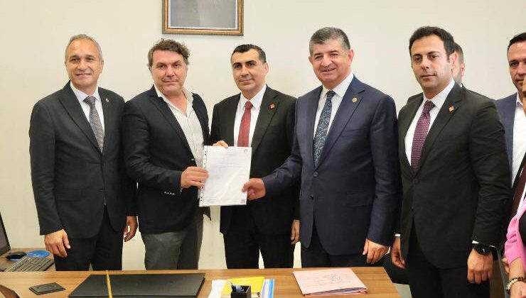CHP Adana’da 2. Tanburoğlu dönemi resmen başladı