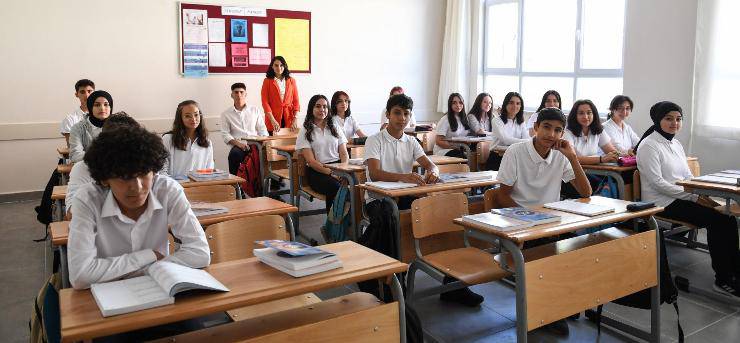 Eğitimde Reform Maskesiyle Gerçek: Tasfiye, Ayrıştırma ve Sessiz Bir Çöküş