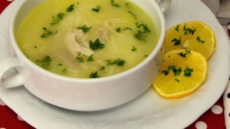 Egzotik Tavuk Çorbası