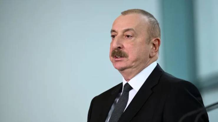 İlham Aliyev’e sürpriz telefon: Azerbaycan’da darbe girişimi son anda engellendi