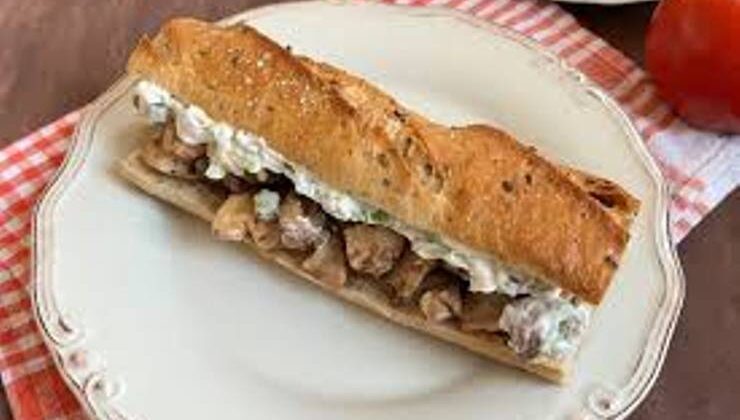 Tavuklu Hardallı Sandviç