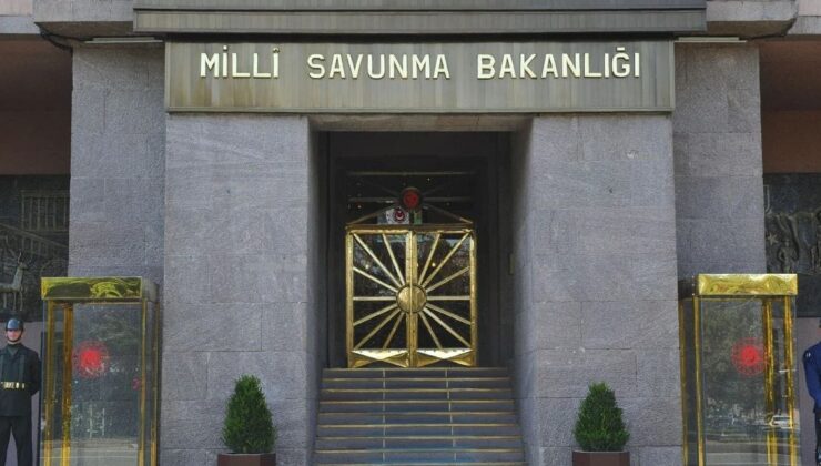 Türk bayrağı provokasyonu yapanlar tespit edildi! MSB açıkladı
