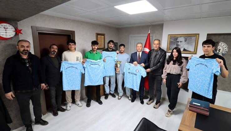 Bowlingde Adana’nın En İyisi Seyhan İstiklal Oldu