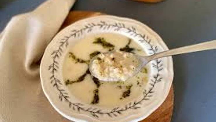 Yoğurtlu Buğdaylı Serin Çorba