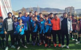 Kozan’ın Yıldızları Sahada Parladı: Şampiyon Lütfiye Ali Şadı Çelik Ortaokulu!
