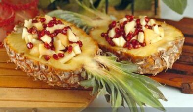 Ananaslı Meyve Salatası