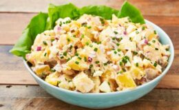 Diyet Patates Salatası (726 Kcal)
