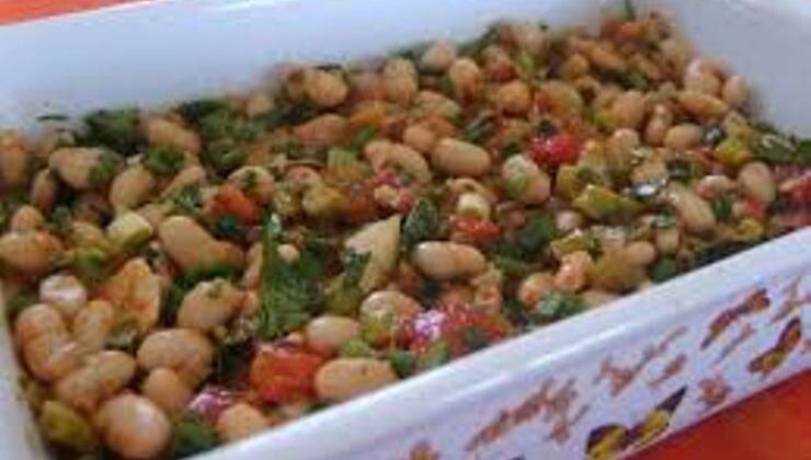 Kekikli Fasulye Salatası