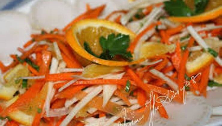 Kereviz ve Turp Salatası