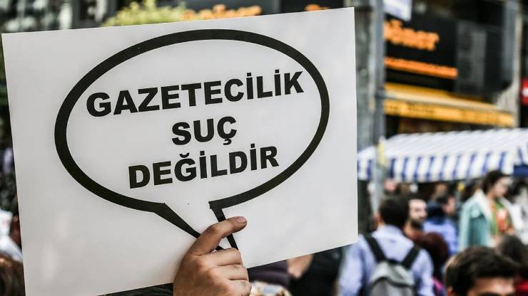 Basının Dönüşümü: Gazetecilikten Propagandaya