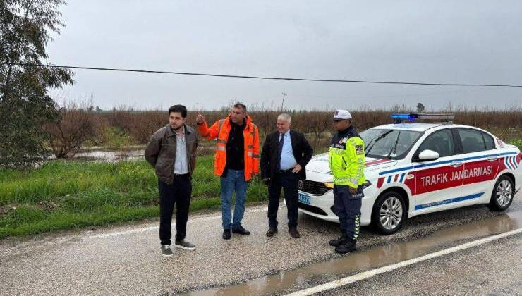 Ceyhan Kaymakamı Kurtyemez’den Sağanak Sonrası Sahada İnceleme
