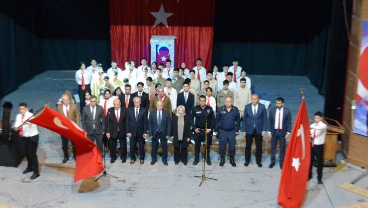 Ceyhan’da 18 Mart Gururu Şehitler Dualarla Anıldı