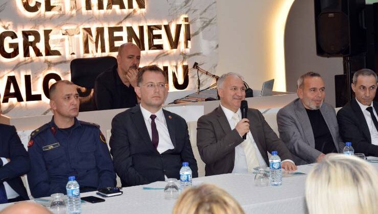Ceyhan’da Hizmet Seferberliği Kaymakam Kurtyemez Muhtarlarla Buluştu
