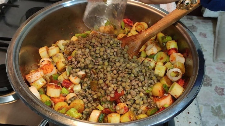 Pırasalı Mercimek Yemeği