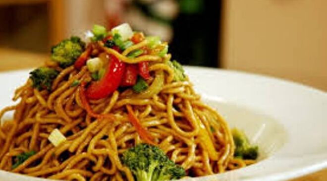 Sebzeli Noodle
