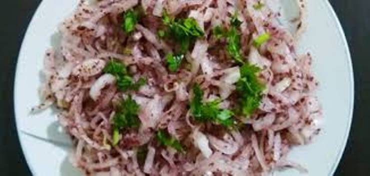 Soğan Kasesinde Piyaz