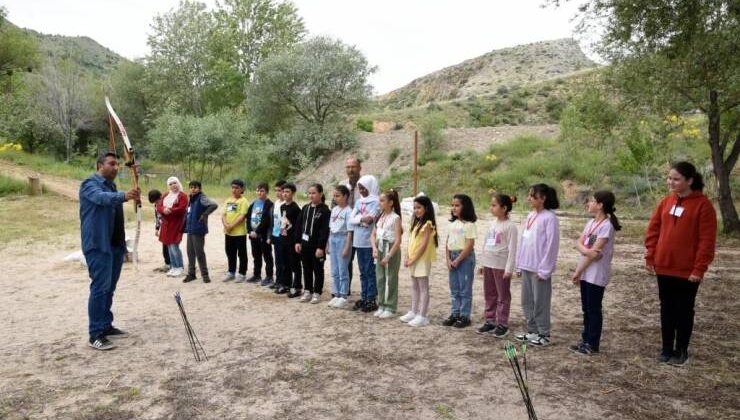 Üzgün Tabiat Şarkısı