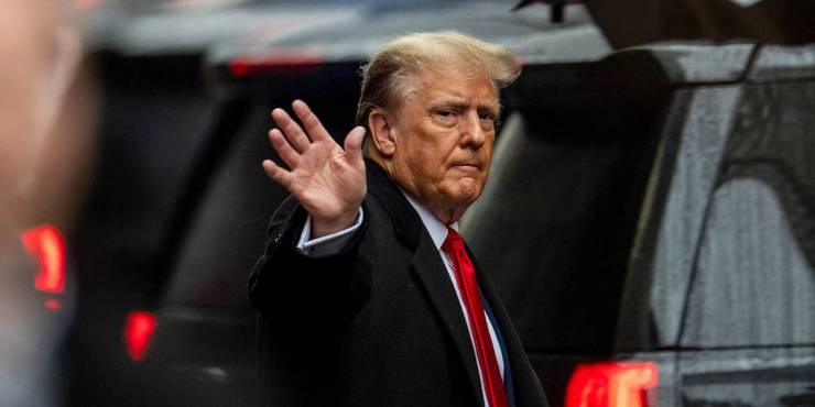 ABD’de “Doğumla Vatandaşlık” Krizi: Trump’tan Yüksek Mahkeme’ye Sert Tepki!