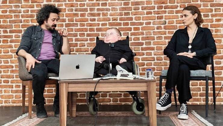 Çırçır Sanat Merkezi’nde Edebiyat Rüzgarı: Zekeriya Ünal, Ceylan’ı okurları için imzaladı