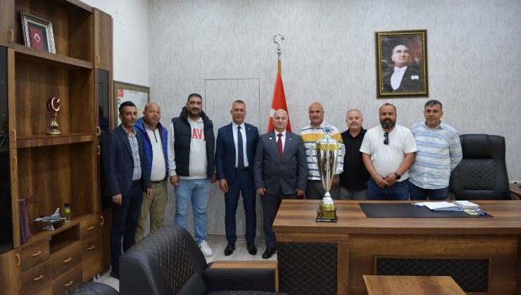 Ceyhan’ın Veteran Şampiyonlarına Kaymakam Kurtyemez’den Tebrik
