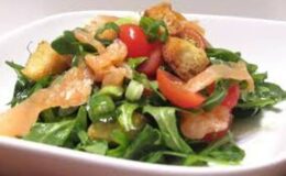 Diyet Somon Salatası