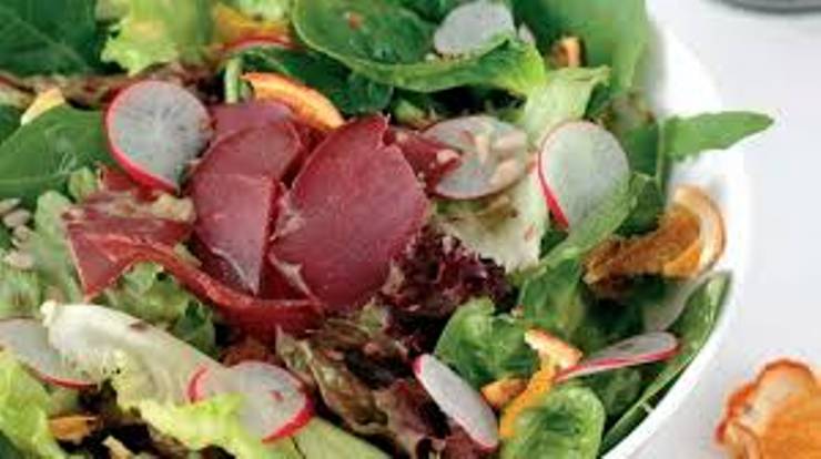 Pastırmalı Salata