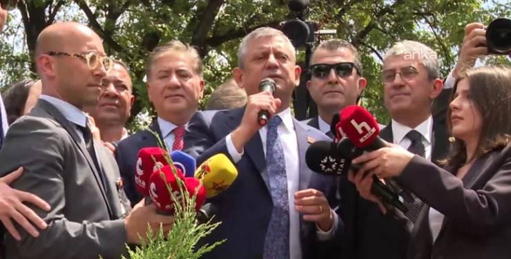 CHP Grubunda Özel Konuşacak, Kılıçdaroğlu’ndan Saat 14.00 Hamlesi