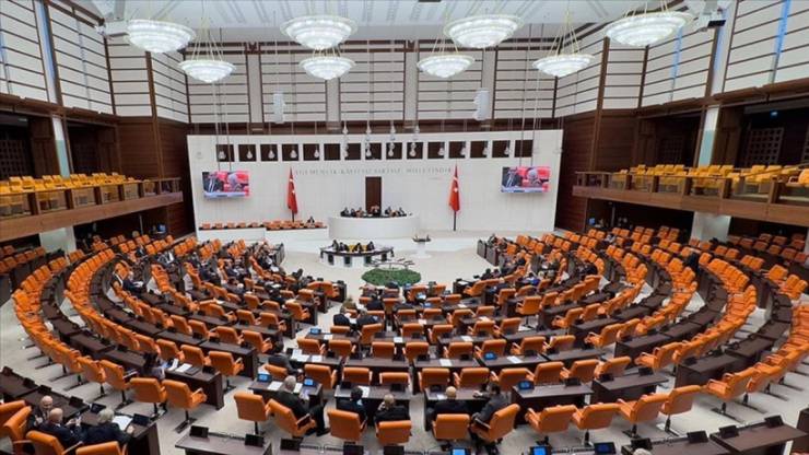 İYİ Parti İstedi, AKP-MHP Reddetti Vize Yolsuzluğu İddiaları Meclis’ten Döndü