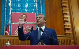 Özgür Özel Tarihi Toplantıda Konuştu