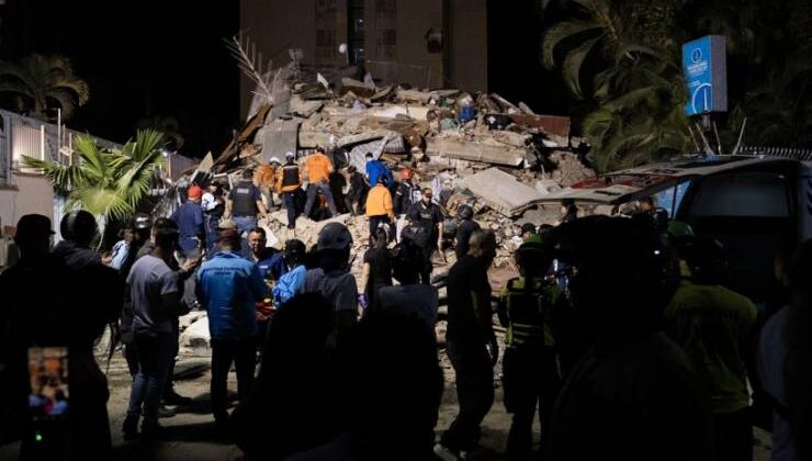 Venezuella 7,2 ve 7,5 Depremlerle Göçtü: En Az 10 Bin Ölü