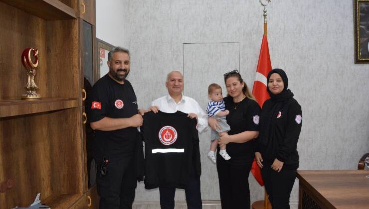ALPKURT’tan Ceyhan Kaymakamı Ramazan Kurtyemez’e Anlamlı Ziyaret ve Onursal Başkanlık