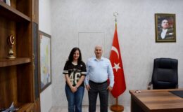 Ceyhan’ın Gururu: LGS Şampiyonu Zeynep Albayrak’a Ödül