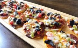 Çok Pratik ve Nefis: Fırında Patates Pizzası Tarifi
