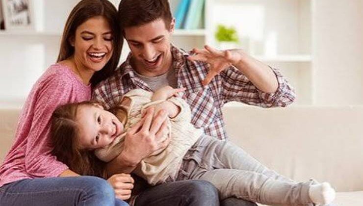 Mükemmel Değil, “Mutlu” Anne-Baba Olun: Sağlıklı Kişilik Gelişimi İçin 5 Öneri