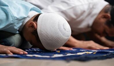 Namaz: Eyleme Dönüşmüş Bir Tevhid Hareketi