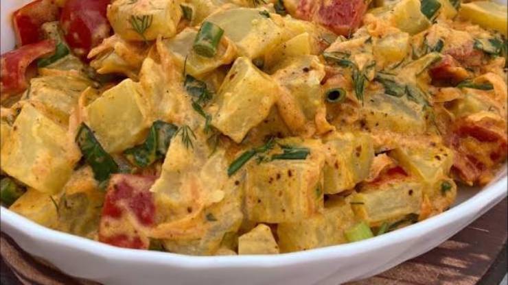 Nefis ve Gurme Kremalı Patates Salatası Tarifi