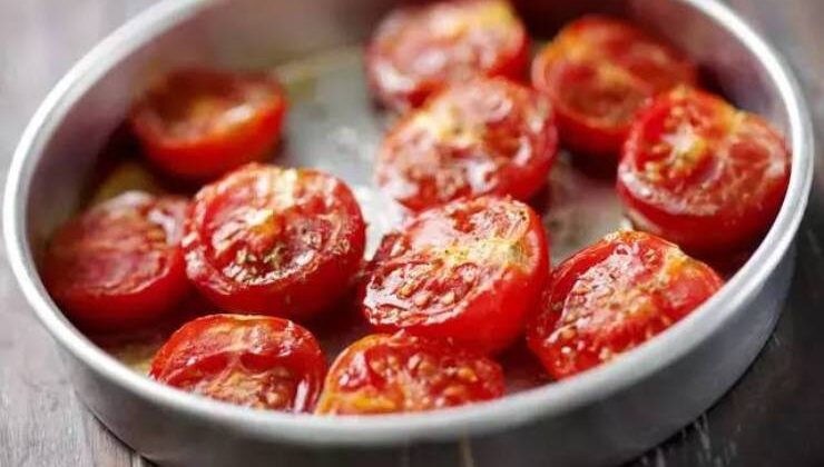 Prostat Kanseri Korunmasında Doğal Mucize: Erkekler Neden Her Gün Domates Yemeli?
