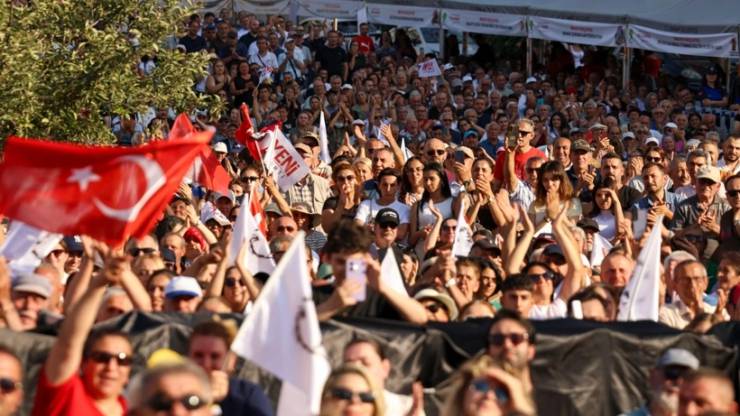 AK Parti’de “YENİ Parti” Hareketliliği