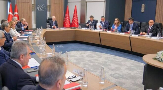 CHP’de Genel Başkanlık İçin İki Yeni İddia