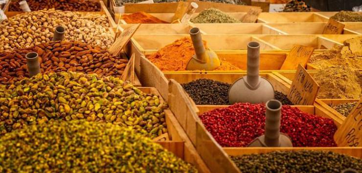 İslam Ticaret Hukuku ve Ticaret Ahlakı: Hadis-i Şerifler Işığında Alım-Satım Rehberi