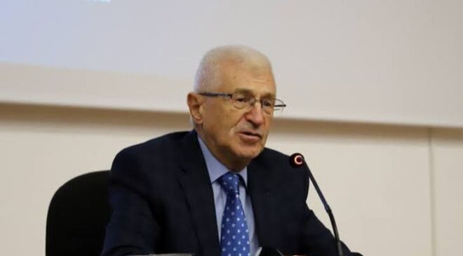 Prof. Dr. Ahmed Güner Sayar Kimdir? Hayatı ve Akademik Kariyeri