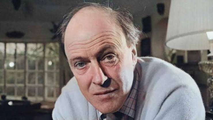 Roald Dahl Kimdir? Hayatı, Edebi Kişiliği ve Eserleri