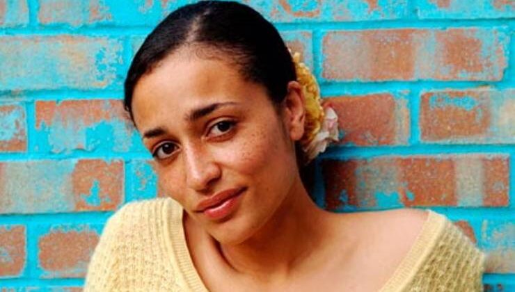 Zadie Smith: Hayatı, Biyografisi ve Eserleri