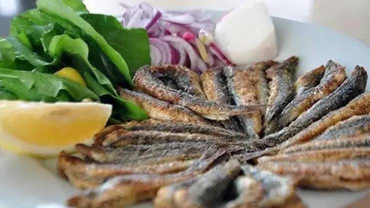 Balık Yemede Dikkat Edilecek Görgü Kuralları