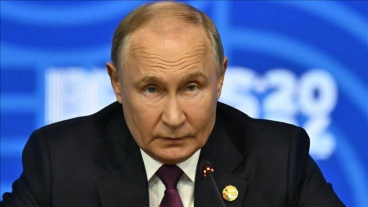Putin Trump’ın Heyeti İle Görüştü