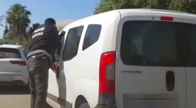 Adana’da Nefes Kesen Narkotik Operasyonu: Araçtan 9 Kilo Skunk Çıktı